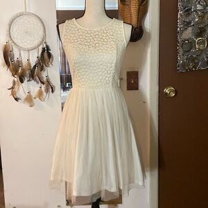 Alya ivory toole dress